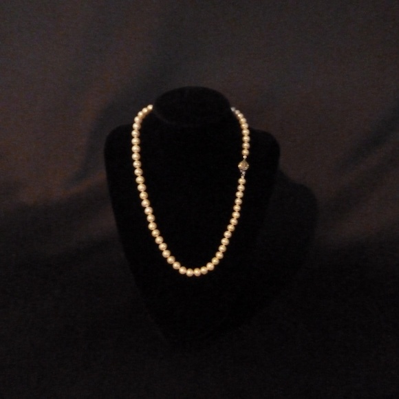 Pearl Necklace & Earrings Set NEW - Picture 3 of 4